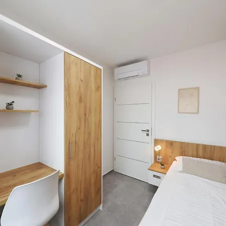 Apartment Cicak Vir
